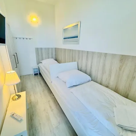 Berringer, Barsch, Direkt An Der Promenade Apartment