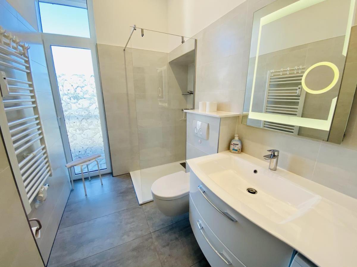 Apartment Berringer, Barsch, Direkt An Der Promenade Rostock